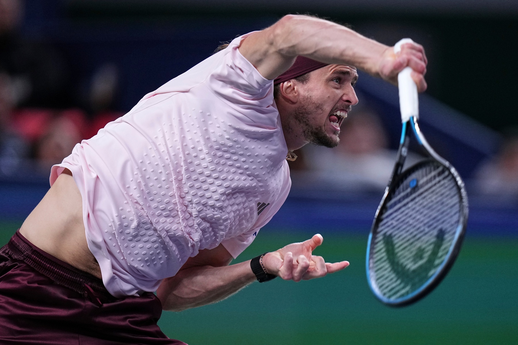 Alexander Zverev avanza a semifinales en Shanghái como N°1 del mundo