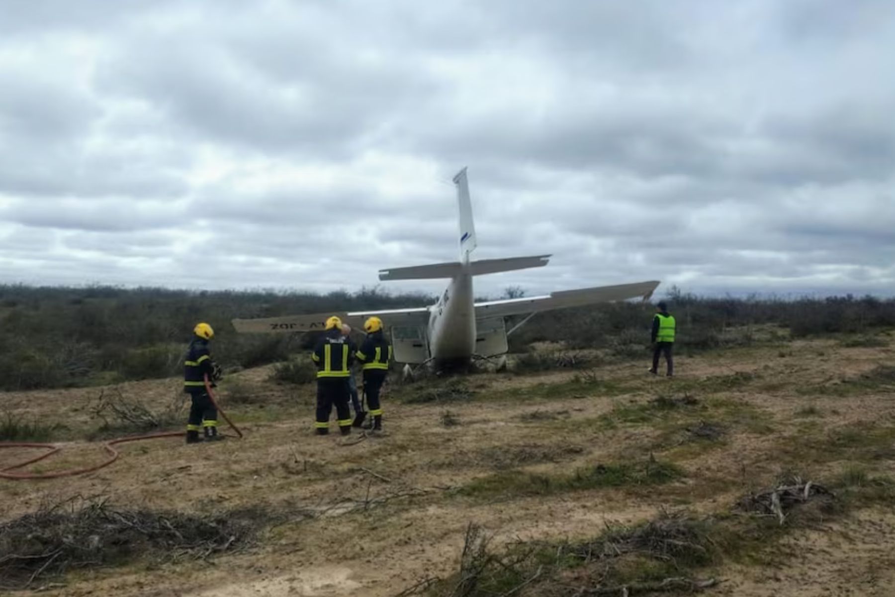 Chubut: Una avioneta perdió el control y realizó un aterrizaje forzoso en un campo cerca de Trelew