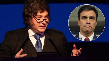 Javier Milei volvió a cuestionar a Pedro Sánchez: lo catalogó «ladrón» y comparó su mandato con el kirchnerismo