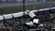 Imagen de El crudo relato de los sobrevivientes del trágico choque en España: «Había gente muerta debajo de los trenes»
