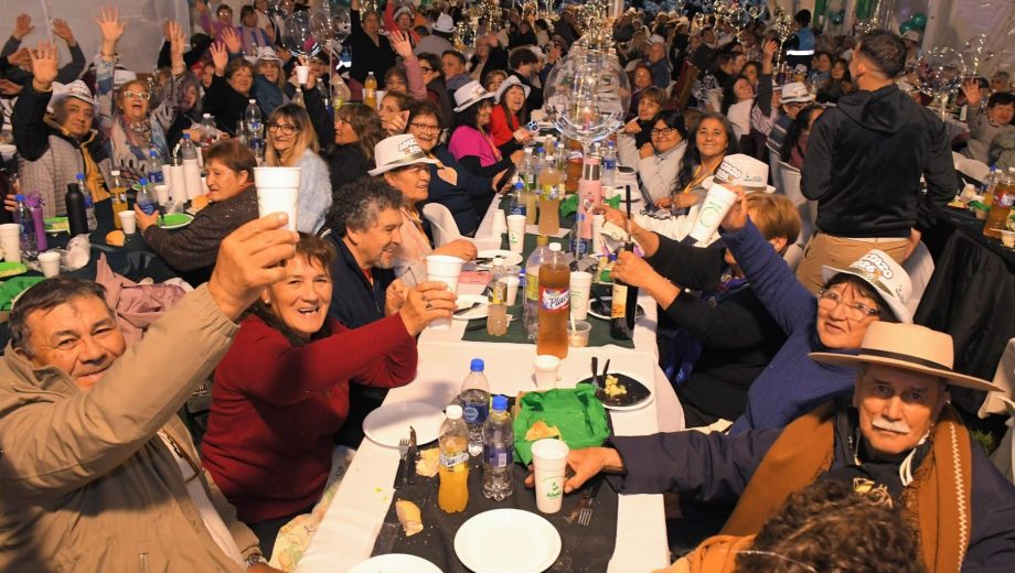Participantes de diferentes localidades viajaron hasta Añelo. (Foto: Gentileza)