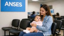 Imagen de AUH ANSES: cómo cobrar el 100% directo y qué controles deben cumplir los chicos de hasta 4 años