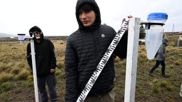 Escuelas rurales se suman como aliadas para el mapa del clima en Río Negro
