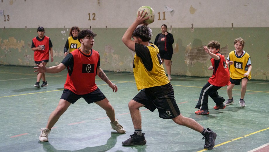 El equipo entrena los martes de 18 a 20 en el CET 2. Foto: Marcelo Martínez