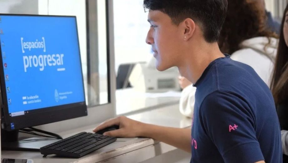 Becas Progresar Trabajo en octubre 2026.-