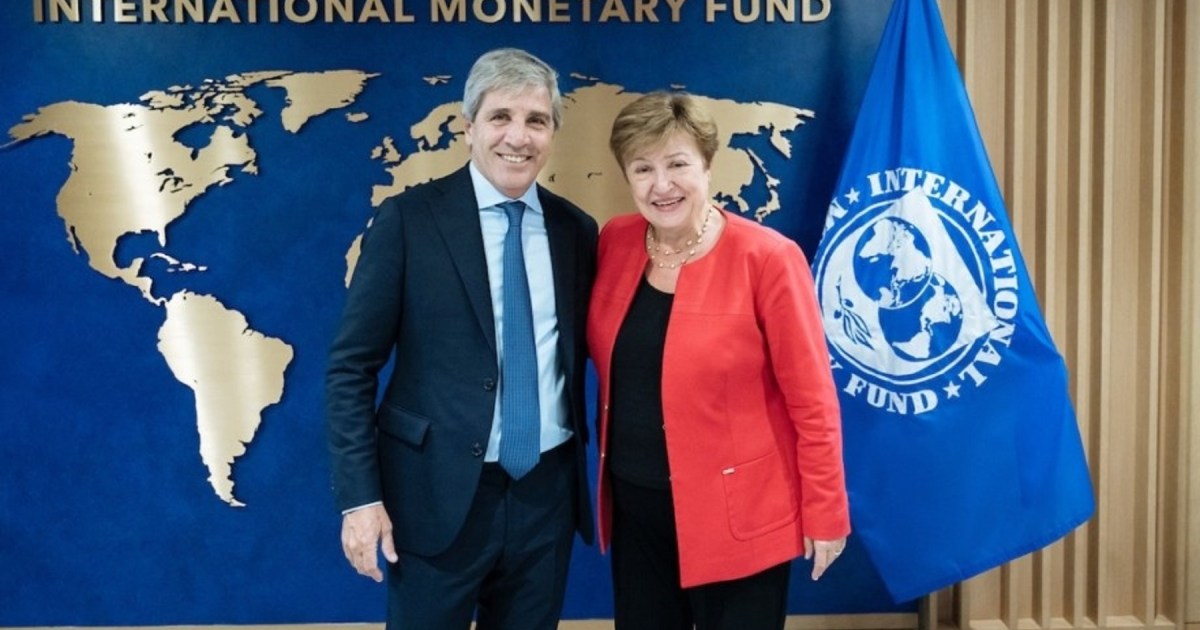 El FMI aprobó la tercera revisión del acuerdo, pero condicionó el desembolso de US$ 900 millones