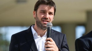 Chubut | Torres deshoja la margarita: la fecha de las elecciones y el dilema de una alianza con Milei