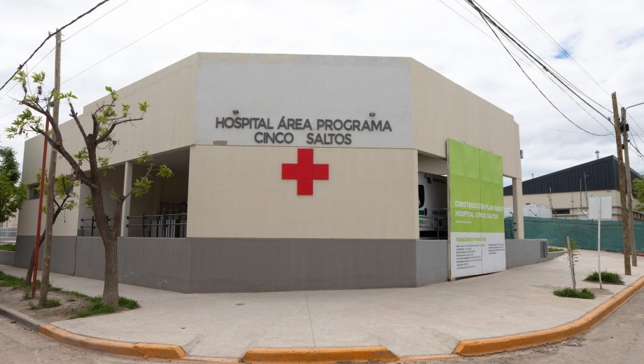 La transfusión se realizó durante abril y estuvo a cargo de las técnicas en hemoterapia Zaira Hernández y Rocío Tenconi. Foto: Emiliano Ortiz.