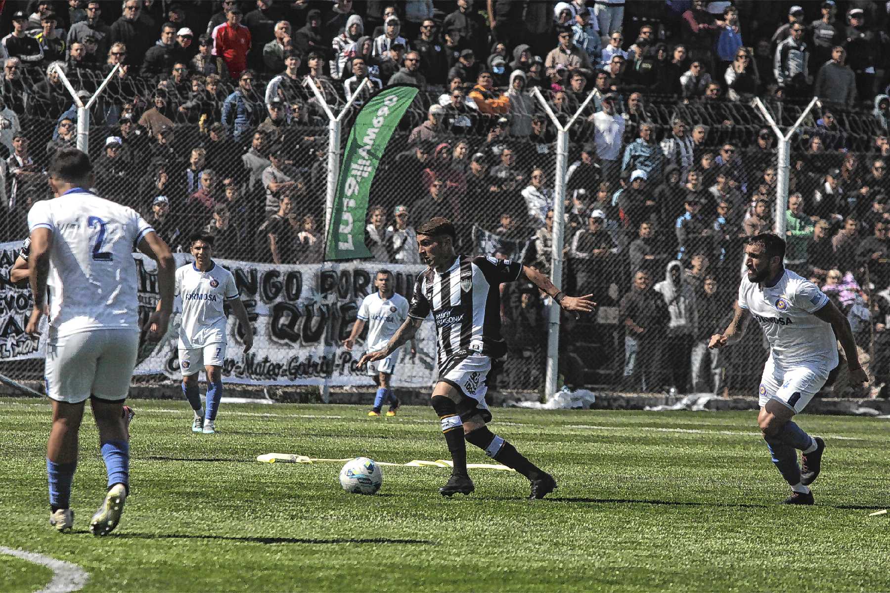 Cipolletti enfrenta a Alvarado en la semifinal del Federal A