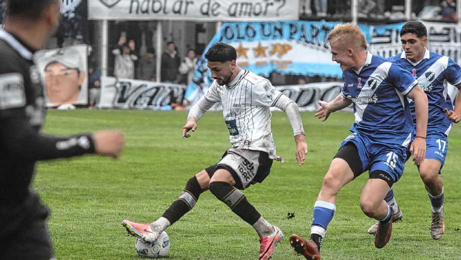 Cipolletti y Alvarado definirán su serie de semifinales en el José María Minella. (Foto: Oscar Livera)