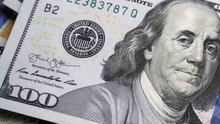 Dólar oficial hoy: cómo despide la semana el Banco Nación.-
