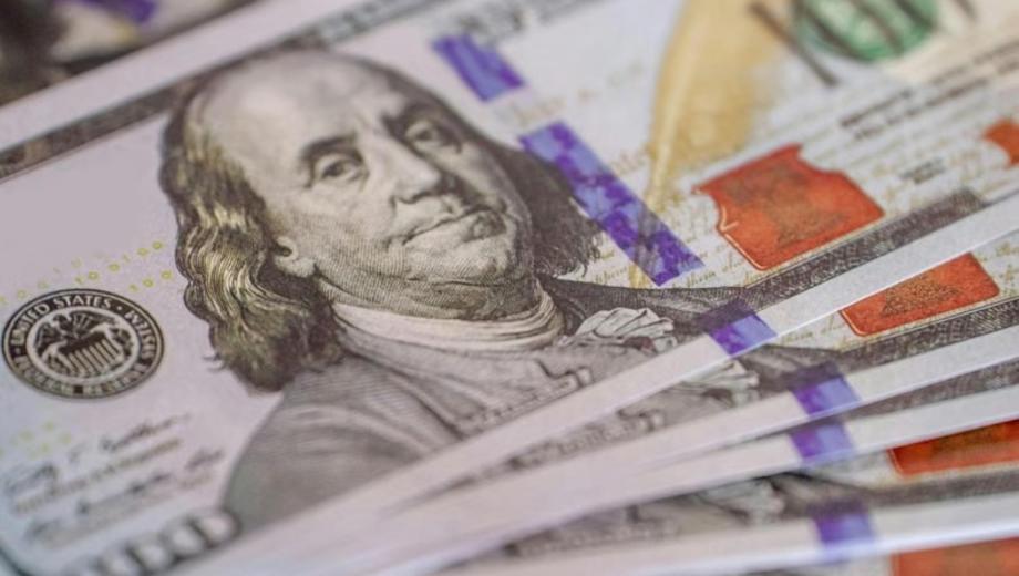 Dólar cotizaciones: ¿a cuánto se ofrece hoy?.-