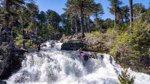Aluminé recibe al Kayak Creek 2026: un evento de aguas blancas emblemático en la Patagonia