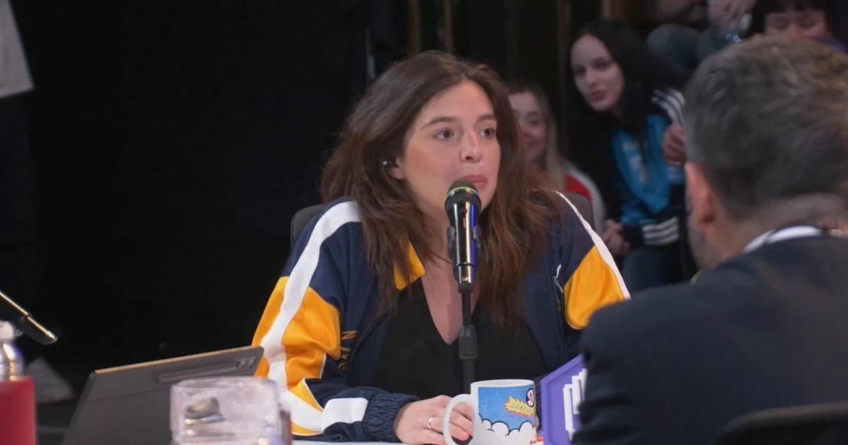 Dalma Maradona deslumbra con campera retro de Boca Juniors en El Tribunero