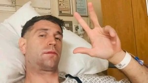 Dibu Martínez mostró como se recupera tras la operación por su fractura en la mandíbula