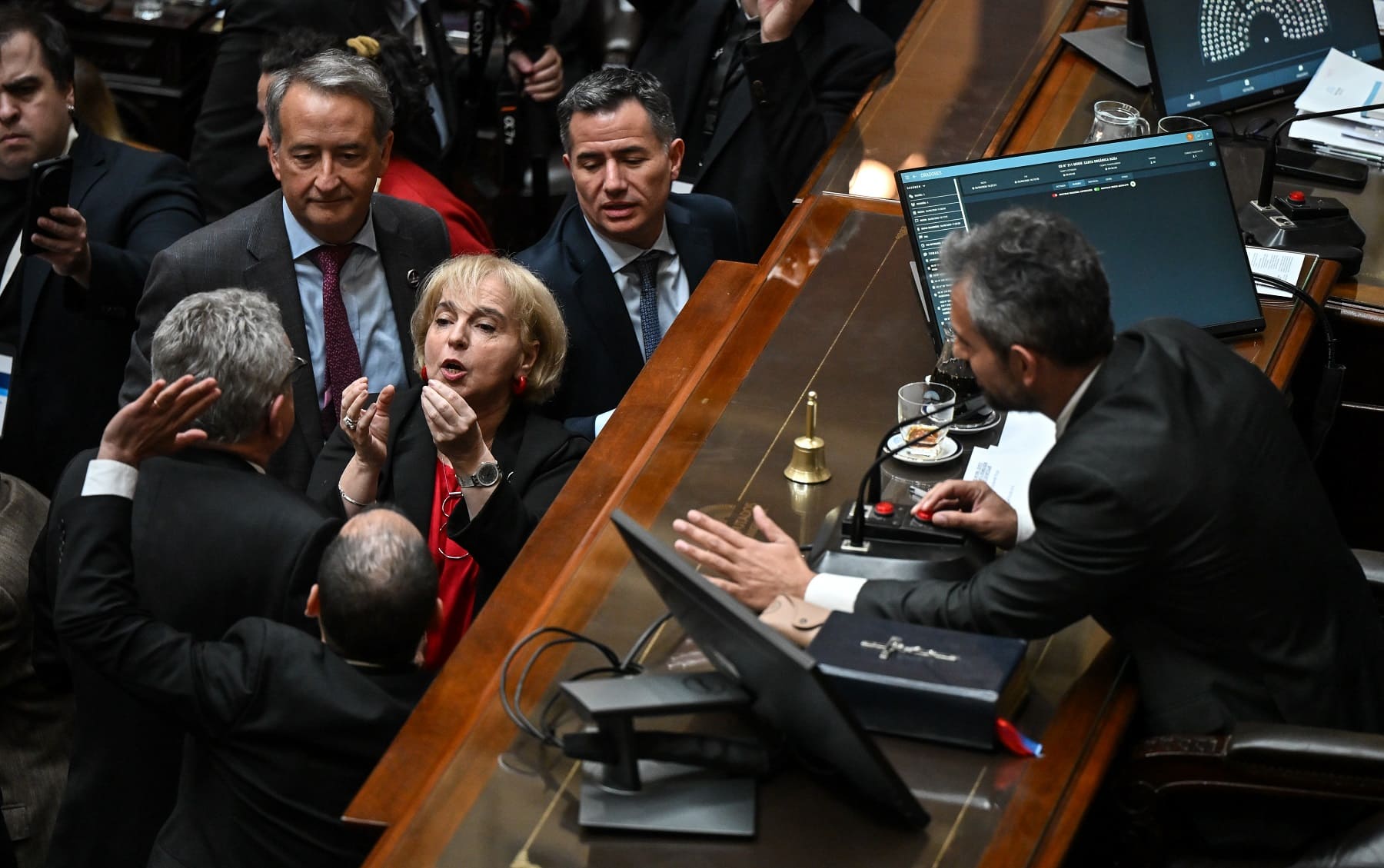 La Libertad Avanza convoca sesión para frenar oposición tras fallo de la Corte