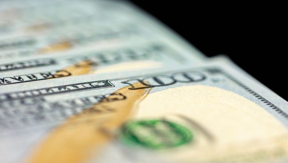 Dólar oficial hoy: cómo cierra la semana el Banco Nación.-