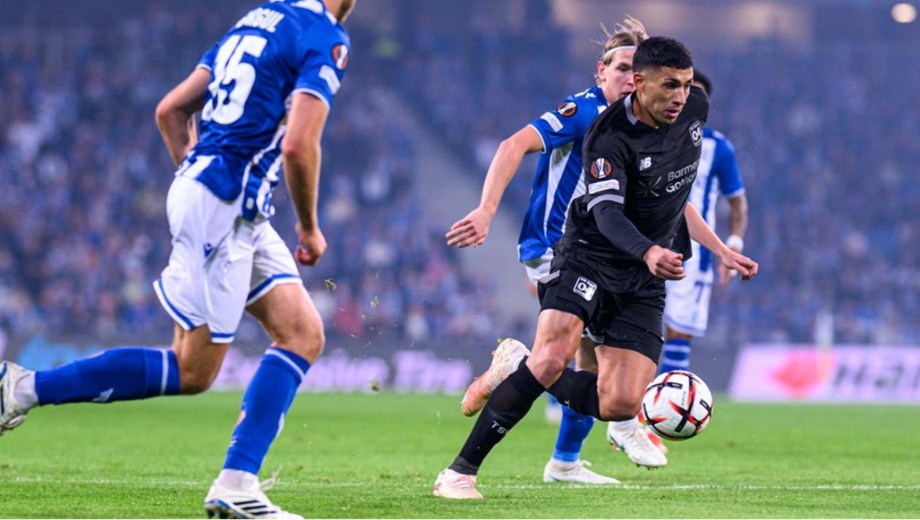 Ezequiel Fernández se destacó en el Leverkusen.