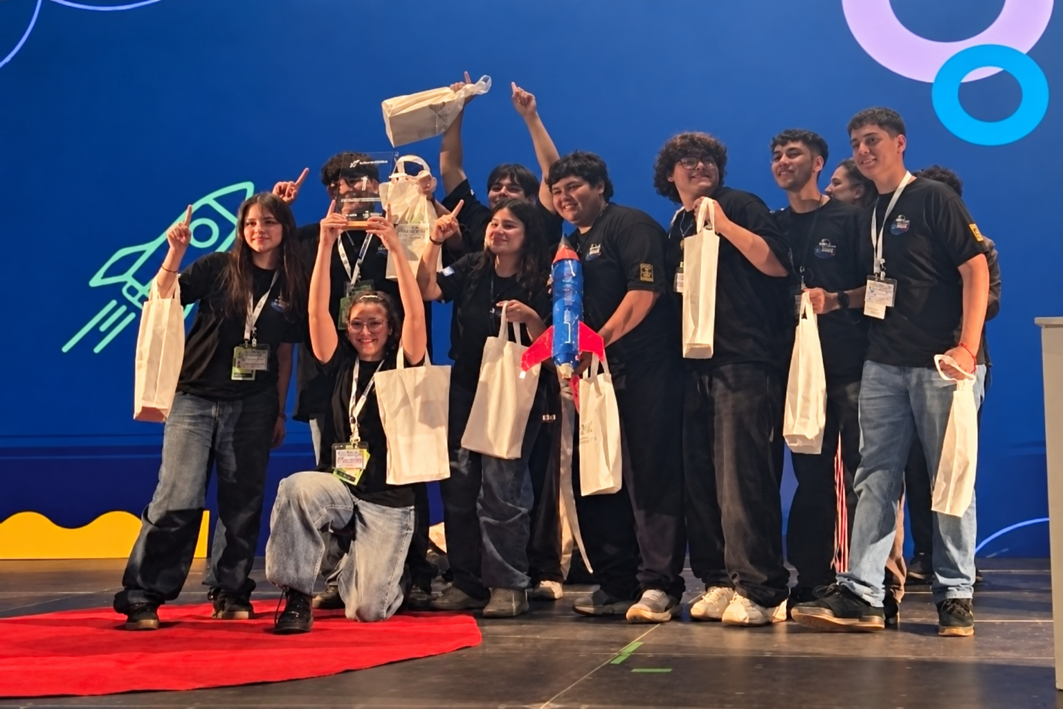 Estudiantes de Neuquén lanzan cohetes en la final de Misión Domuyo 2026