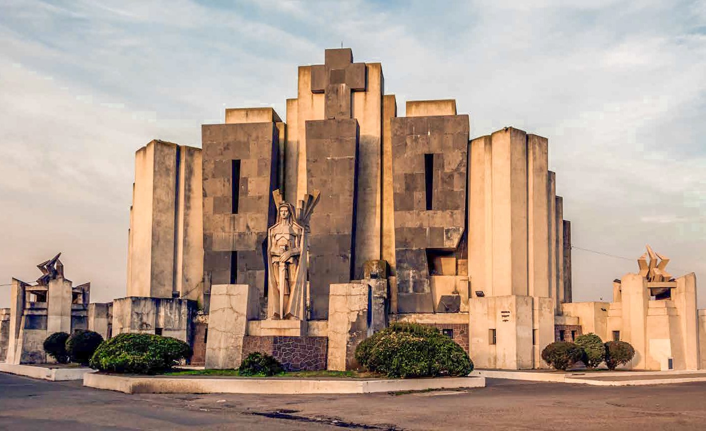 Descubriendo los monumentales legados del arquitecto Salamone en la Pampa