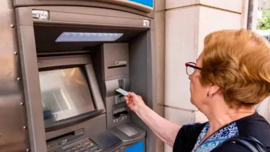 Feriado bancario noviembre 2026.-