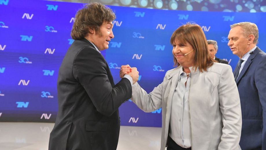 El Gobierno niega una interna con Patricia Bullrich y baja el tono a las diferencias: "A nosotros nos sirve"