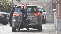 Imagen de Santilli celebró la caída de la sesión por el DNU 70, anticipó el debate por las PASO y repudió los incidentes frente al Congreso
