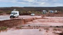 Imagen de La lluvia no da tregua: nuevo corte total de la Ruta 5 por la crecida del arroyo Carranza en Vaca Muerta