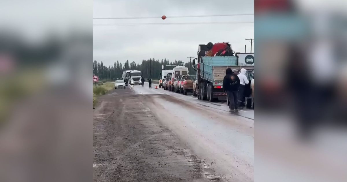 Choque múltiple complica el tránsito en la Ruta 7 cerca de El Chañar