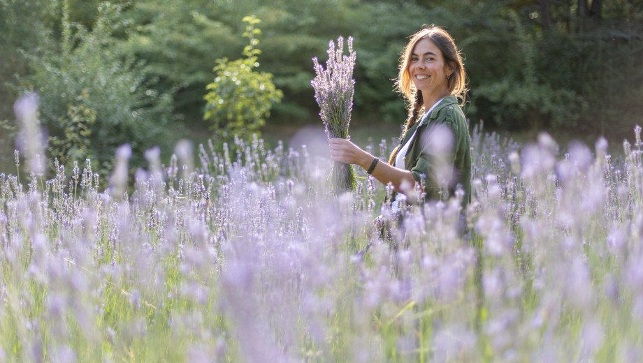 Lupulina empezó para el autoconsumo y ayudar a los demás.  Poco a poco, fue adquiriendo forma de emprendimiento. Foto: gentileza