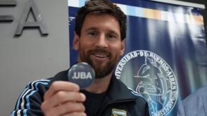 Lionel Messi recibió el título «Doctor Honoris Causa» de la Universidad de Buenos Aires
