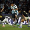 Imagen de Leonel Flores hizo un posteo en redes tras su debut en la Selección Argentina y Cuti Romero le respondió: “Esto sigue”
