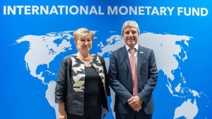 «Cumbre en Bangkok»: el FMI elogia el plan de Luis Caputo sin definiciones sobre la revisión de metas