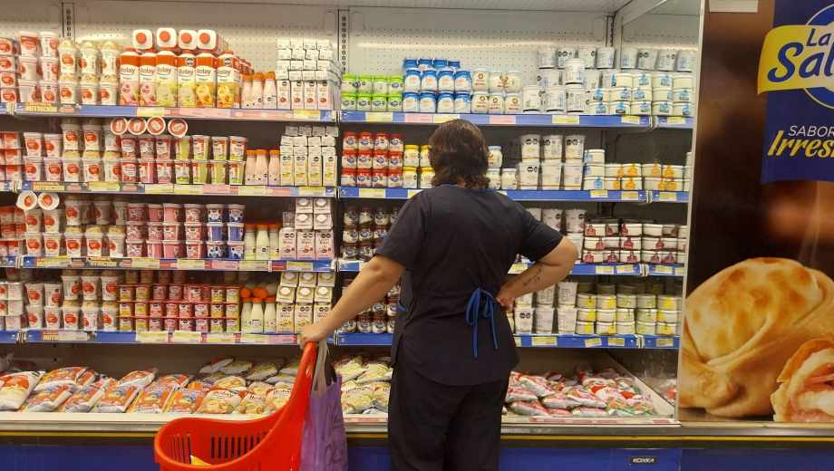 Los alimentos y los combustibles complican la desaceleración de la inflación. Foto: Clarín Fotografía 