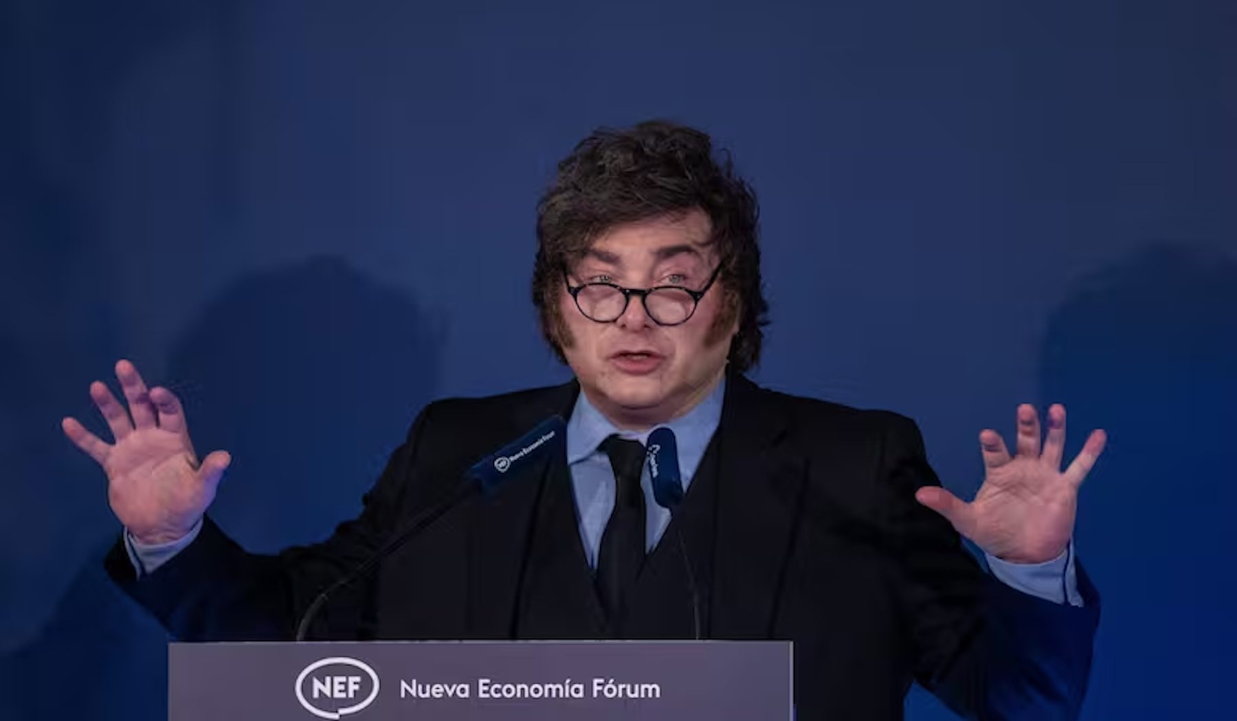 Javier Milei atribuyó el riesgo país a la oposición y prometió créditos más baratos