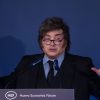 Imagen de Javier Milei culpó a "una peste peor que los orcos" por la suba del riesgo país y prometió crédito más barato si lo reeligen