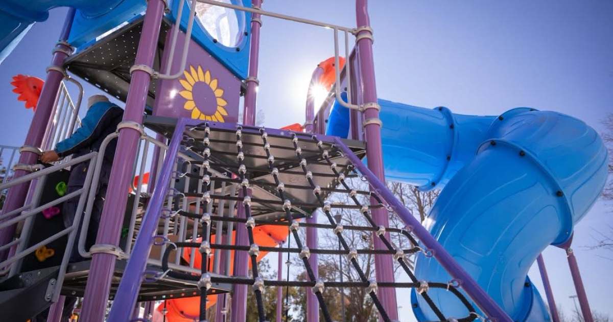 Cutral Co avanza en la renovación de espacios deportivos y públicos