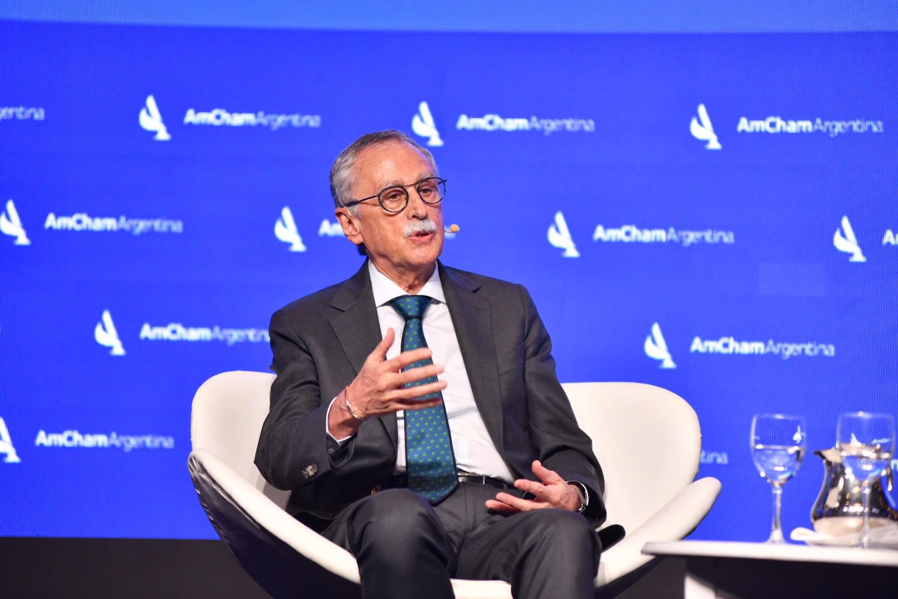 Lugones propone reelegir a Milei y federalizar la salud en Argentina