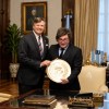 Imagen de Milei recibió a Christopher Landau: energía, inversiones y la disputa por la Ley de Defensa de la Soberanía