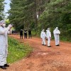 Imagen de Encontraron a una pareja muerta dentro de un auto en Misiones: su hijo de 2 años estaba dormido en el asiento trasero