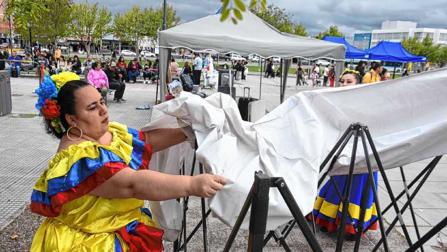 La aplicación para móviles "Migra Neuquén" está disponible para orientar a quienes arriban a Neuquén desde otros países 