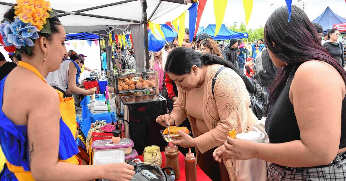 Neuquén celebró el 12 de Octubre con una feria cultural y un apoyo a migrantes