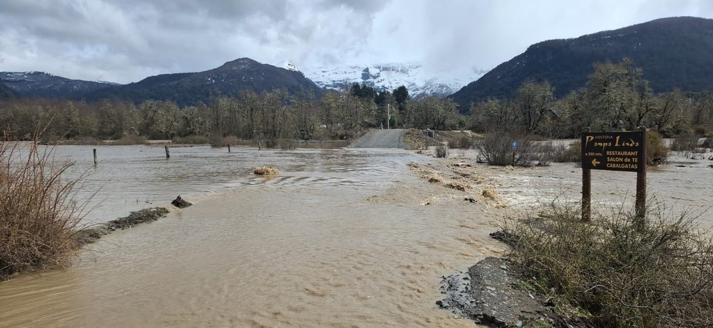 Inundación en Pampa Linda