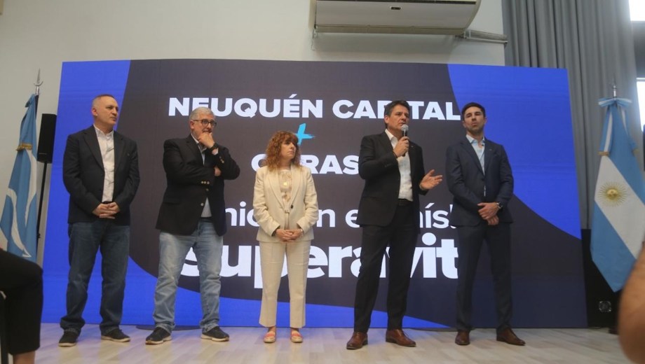El intendente de Neuquén, Mariano Gaido, encabezó la presentación del Presupuesto 2027. (Foto: gentileza)