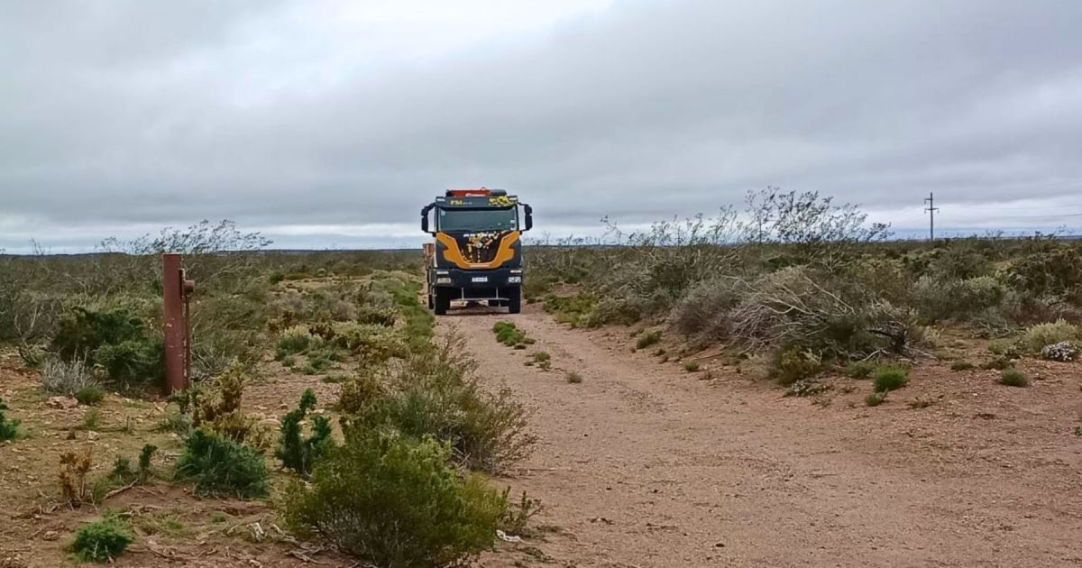 Recuperan camión robado cerca de Catriel tras asalto a una empresa