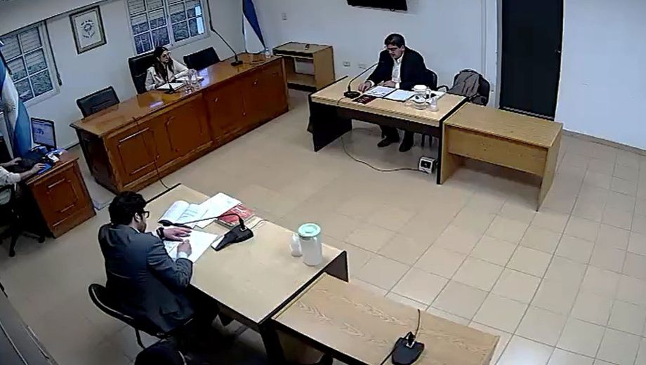 La audiencia terminó con medidas cautelares para uno de los acusados.
