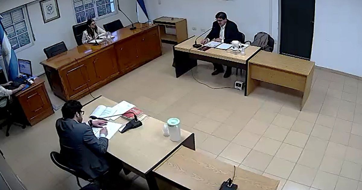 Detenidos por intento de robo de cables de alumbrado en Cipolletti