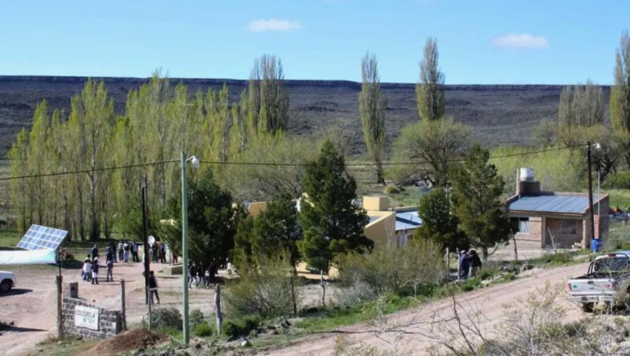 El procedimiento se realizó en un establecimiento rural de Treneta y permitió reunir indicios materiales que serán analizados en la investigación.