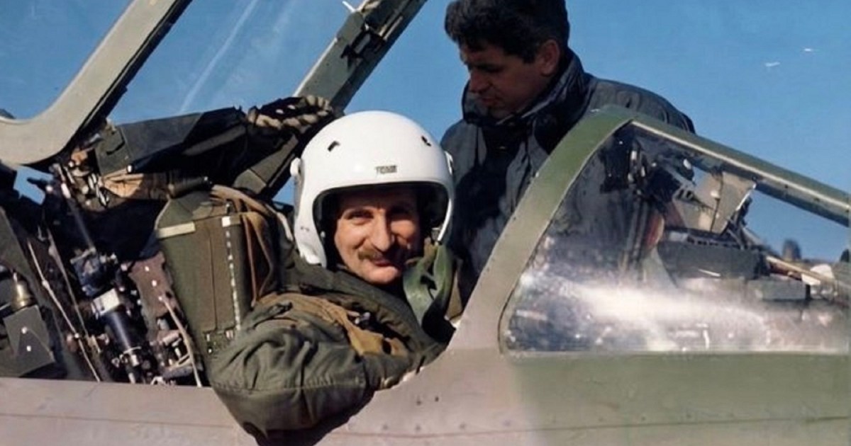 Falleció Carlos Rinke, héroe de Malvinas y piloto de A-4B Skyhawk