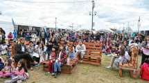 Imagen de Feria del Libro de Roca: más de 4.000 personas en la apertura y auditorio lleno para Pescetti